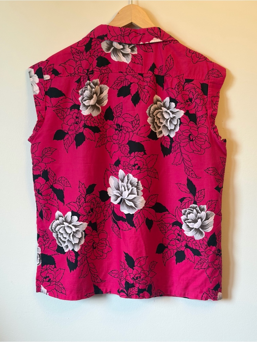Vintage Hilo Hattie Hawaiian Floral Button-Down Sleeveless Blouse - size X - Picture 5 of 10